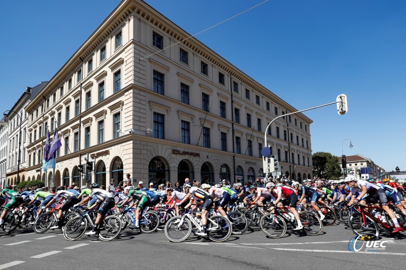 European Championships Munich 2022 - 2022 UEC Road Elite European Championships - Men's Road Race - 14/08/2022 - Scenery - Peloton - photo Ivan Benedetto/UEC/SprintCyclingAgency?2022